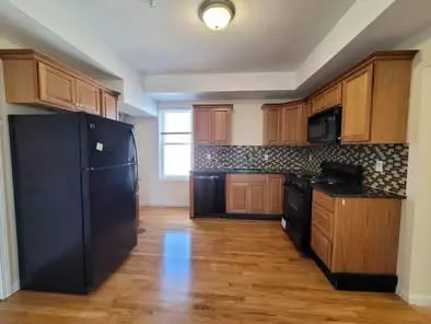 Lynn, MA 01902,63 Johnson St #3