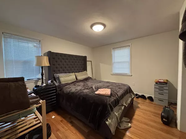 Quincy, MA 02171,43 Faxon Road #1