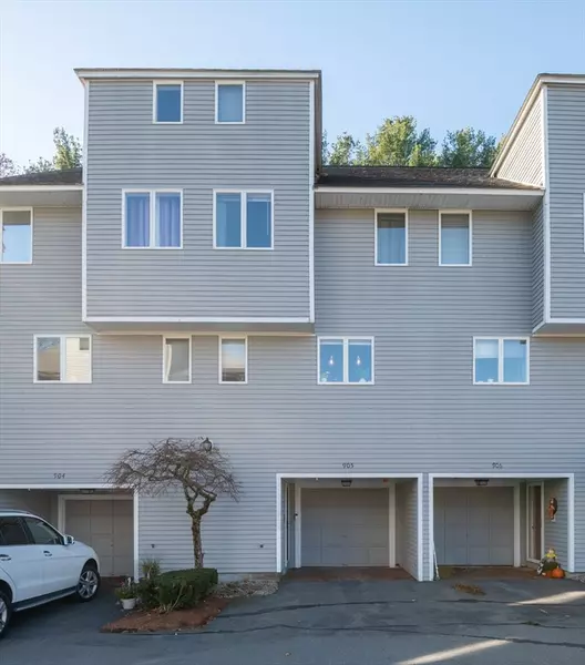 905 Sherwood Forest Ln. #905, Saugus, MA 01906