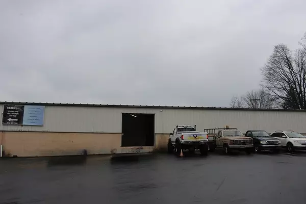 Methuen, MA 01844,1111 Riverside Dr #7-8