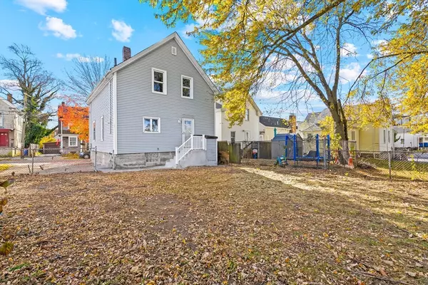 New Bedford, MA 02740,135 Sycamore St