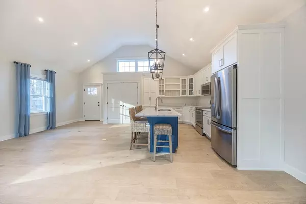 Westborough, MA 01581,15 Warren Street #1