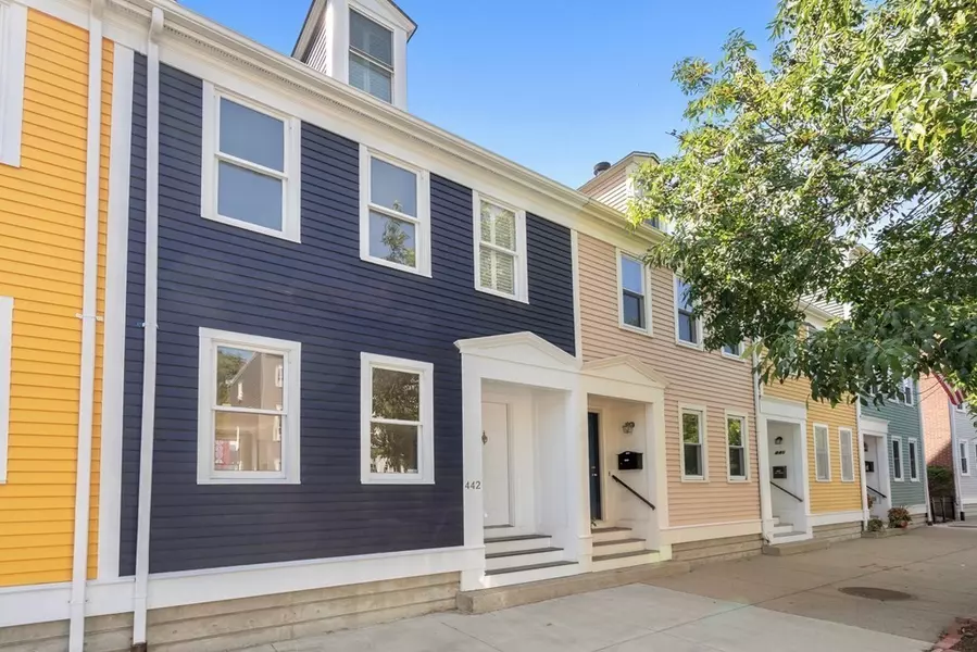 442 Main St #TH, Boston, MA 02129
