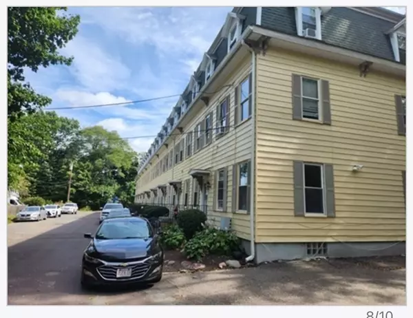 22 Centennial Pl #1, Framingham, MA 01701