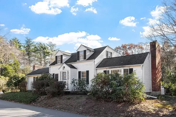 Lunenburg, MA 01462,64 Chestnut St