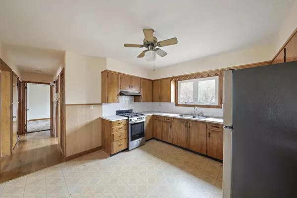 New Bedford, MA 02745,598 Church St