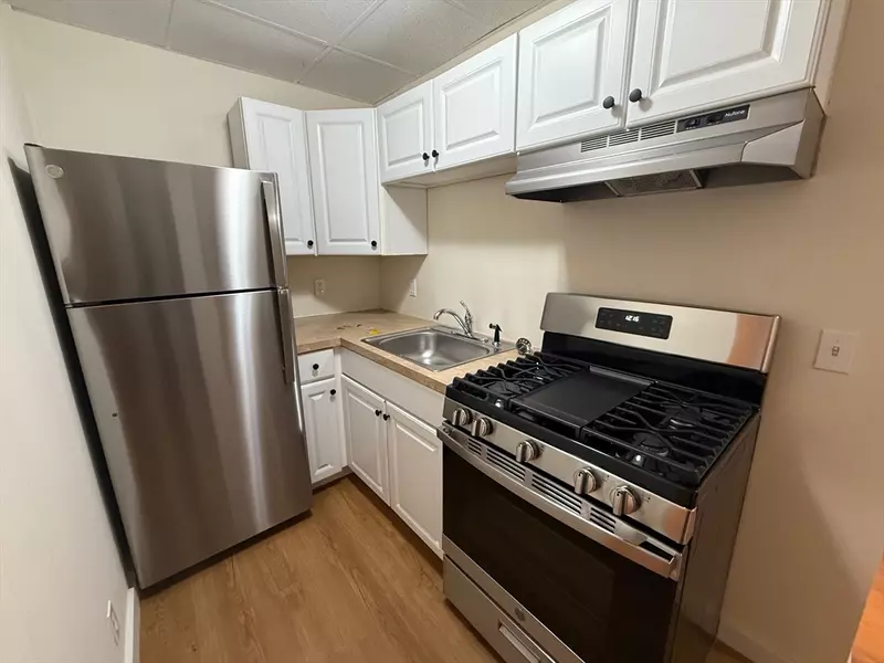 218 Middlesex Avenue #2, Medford, MA 02155
