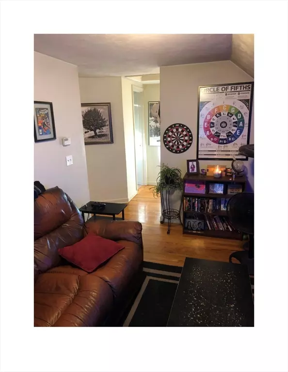 Rutland, MA 01543,263 Main Street #2