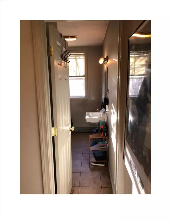 Rutland, MA 01543,263 Main Street #2