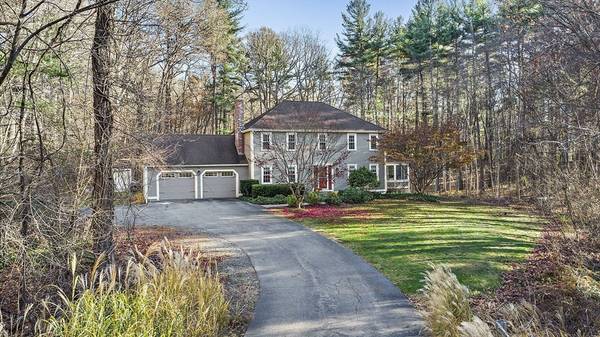 166 Armsby Rd, Sutton, MA 01590