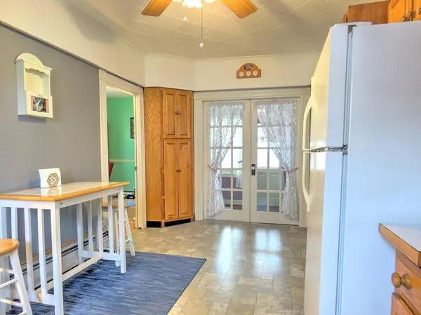 Rockland, MA 02370,9 Old Market St