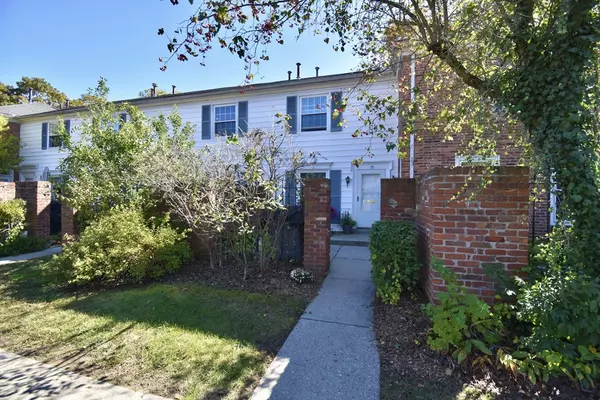 Springfield, MA 01106,15 Yorktown Drive #15