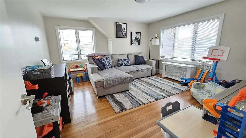 Revere, MA 02151,539 Malden St #2