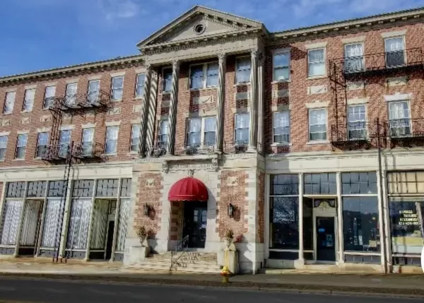 354 N. Main Street #202, Andover, MA 01810