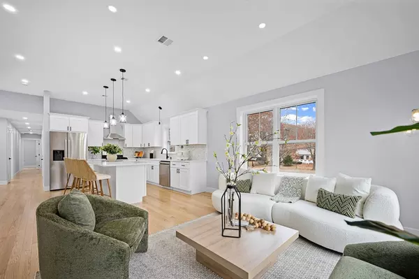 69 Readville St #B, Boston, MA 02136