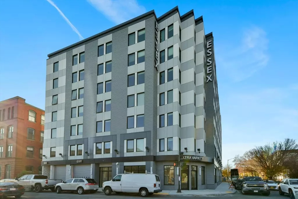 Lynn, MA 01901,585 Essex St #522