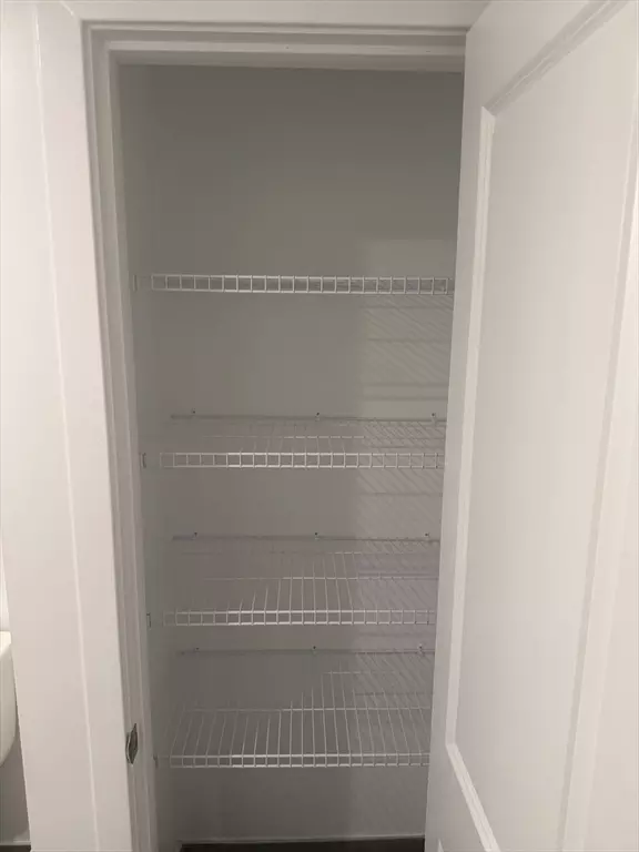 Lynn, MA 01901,585 Essex St #522