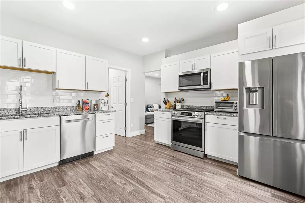 Winchester, MA 01890,29 Harvard Street #1