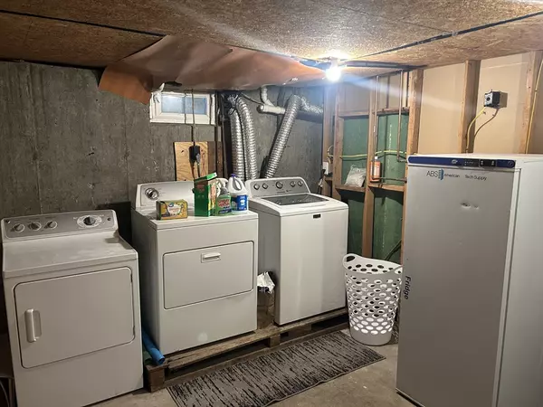 Milford, MA 01757,4 Meadowview Lane