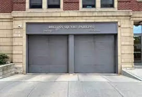 2 Rollins St #P3, Boston, MA 02118