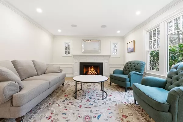 Weston, MA 02493,54 Woodchester Dr