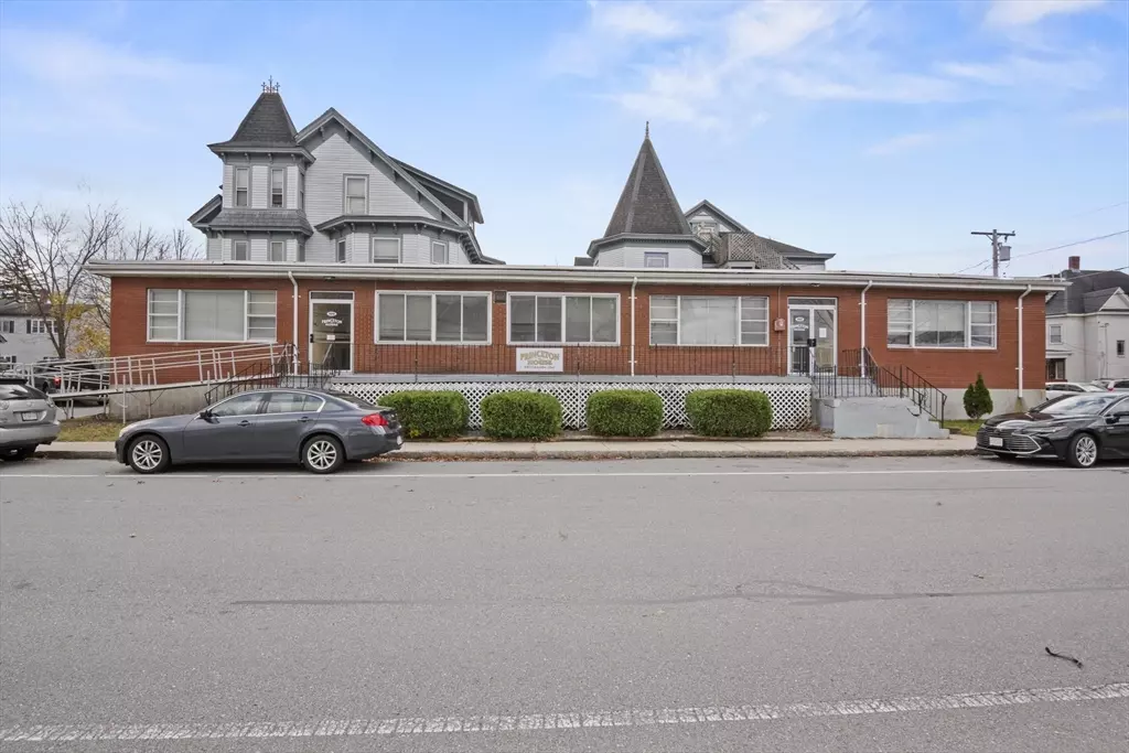 Lowell, MA 01851,94 Princeton Boulevard