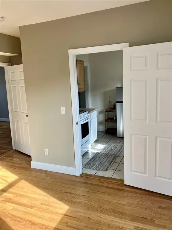 Salem, MA 01970,25 Roslyn #4