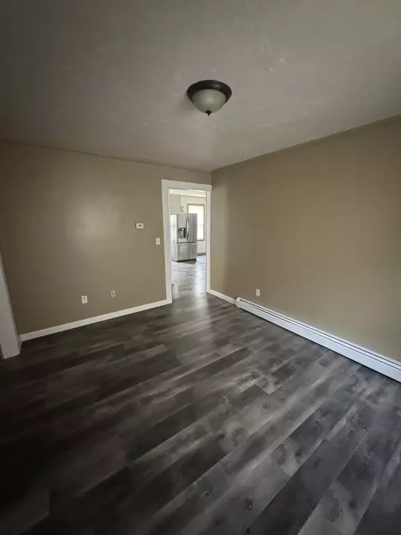 Taunton, MA 02780,83 Berkley St #1