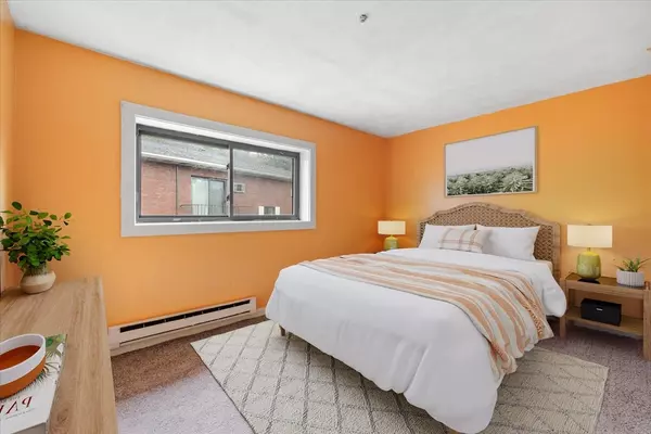 Boxborough, MA 01719,310 Codman Hill Rd #35D