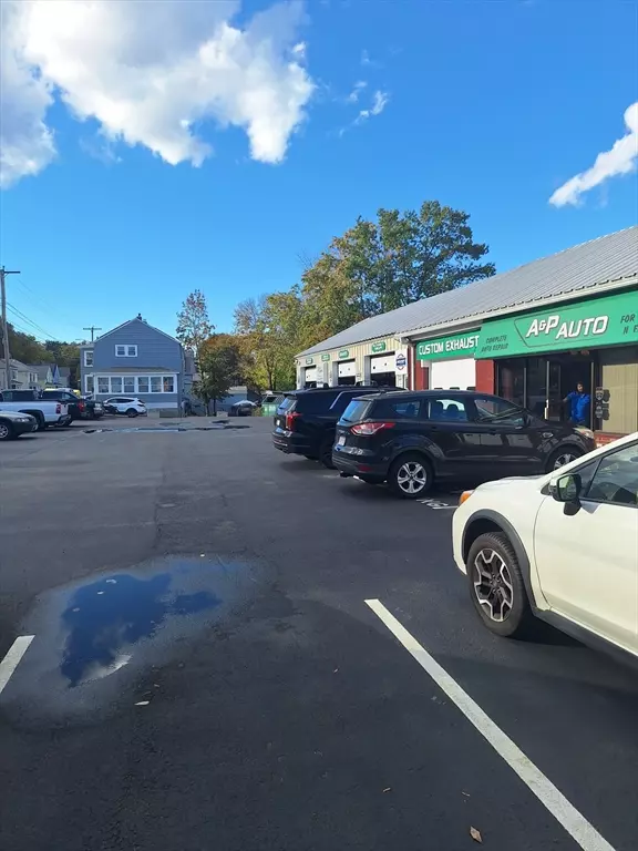 Fitchburg, MA 01420,1290 Water Street