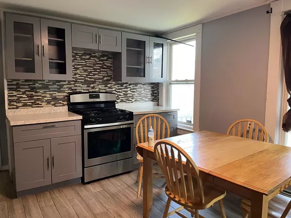 Lowell, MA 01854,15 Gershom Ave #1