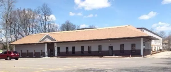 Foxboro, MA 02035,132 Central Street #101