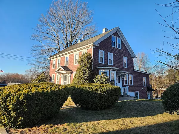 42 South Main St #Right, Uxbridge, MA 01569