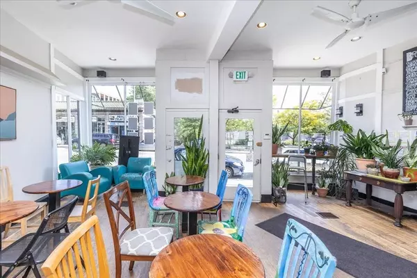 Boston, MA 02130,55 South St