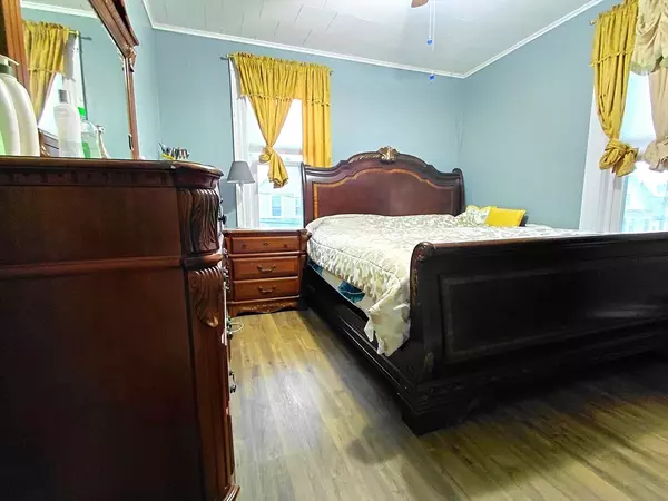 Lowell, MA 01851,22 A St