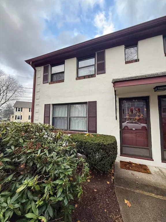 Arlington, MA 02476,2 Frazer Road #2