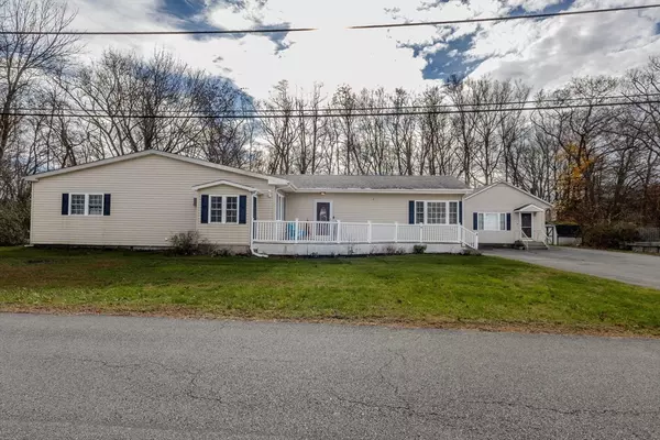 9 Register Ave, Westport, MA 02790