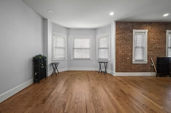 Somerville, MA 02145,493 Broadway #2