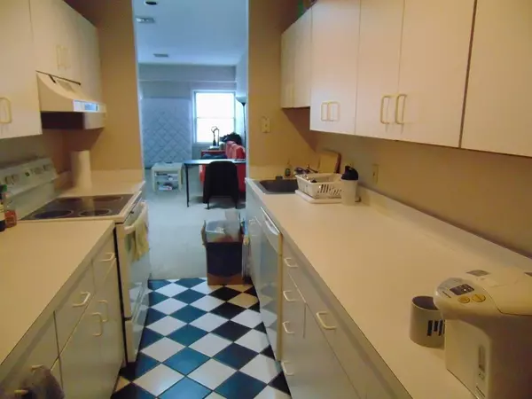 Quincy, MA 02170,10 Weston Ave #430