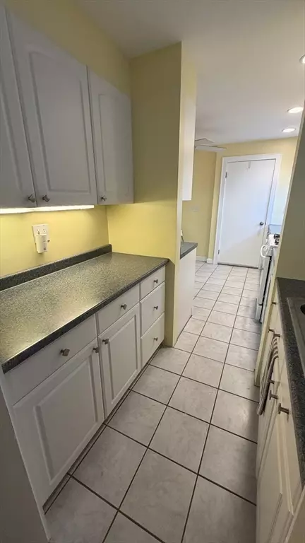 Belmont, MA 02478,11 Pearl Street #1