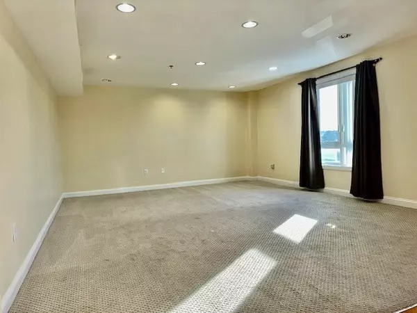 Watertown, MA 02472,24 Arsenal St. #41