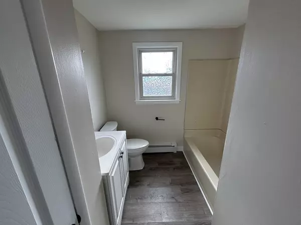 Webster, MA 01570,31 Joyce St #6