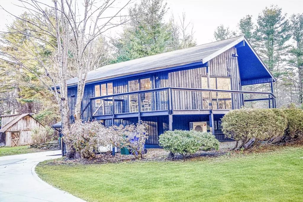 Chester, MA 01011,506 Skyline Trl