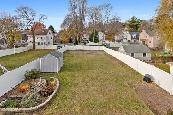 Wakefield, MA 01880,37 Emerson St