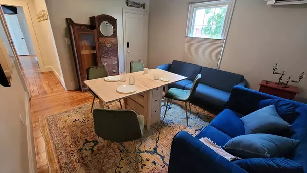 Salem, MA 01970,55 Buffum St #2