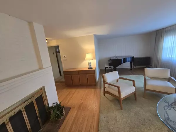 Holden, MA 01520,168 Twinbrooke Dr