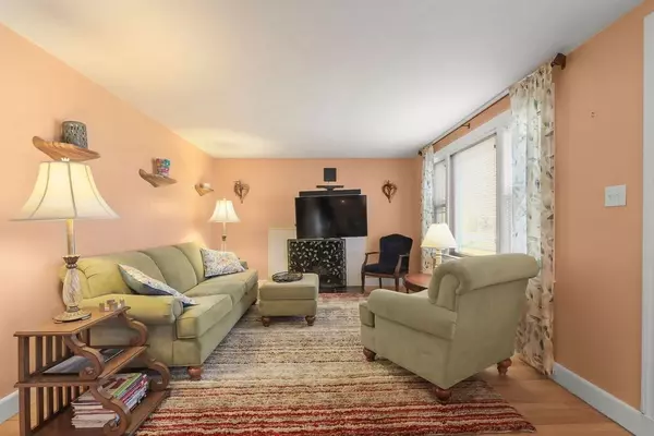 Needham, MA 02492,701 Greendale Ave