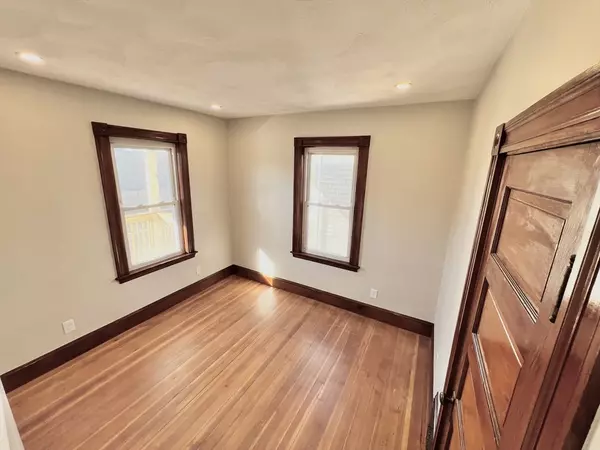 Somerville, MA 02145,22 Heath St #3