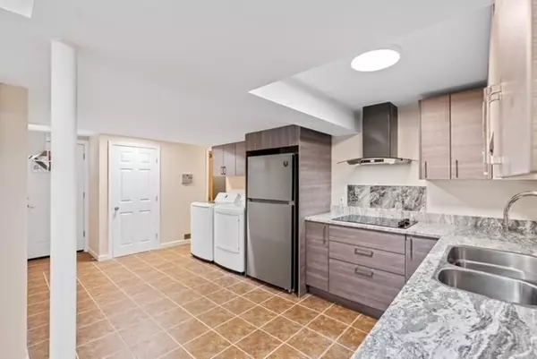 Marlborough, MA 01752,80 Emer Road #1