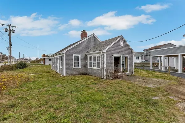 Sandwich, MA 02563,2 Freeman Avenue